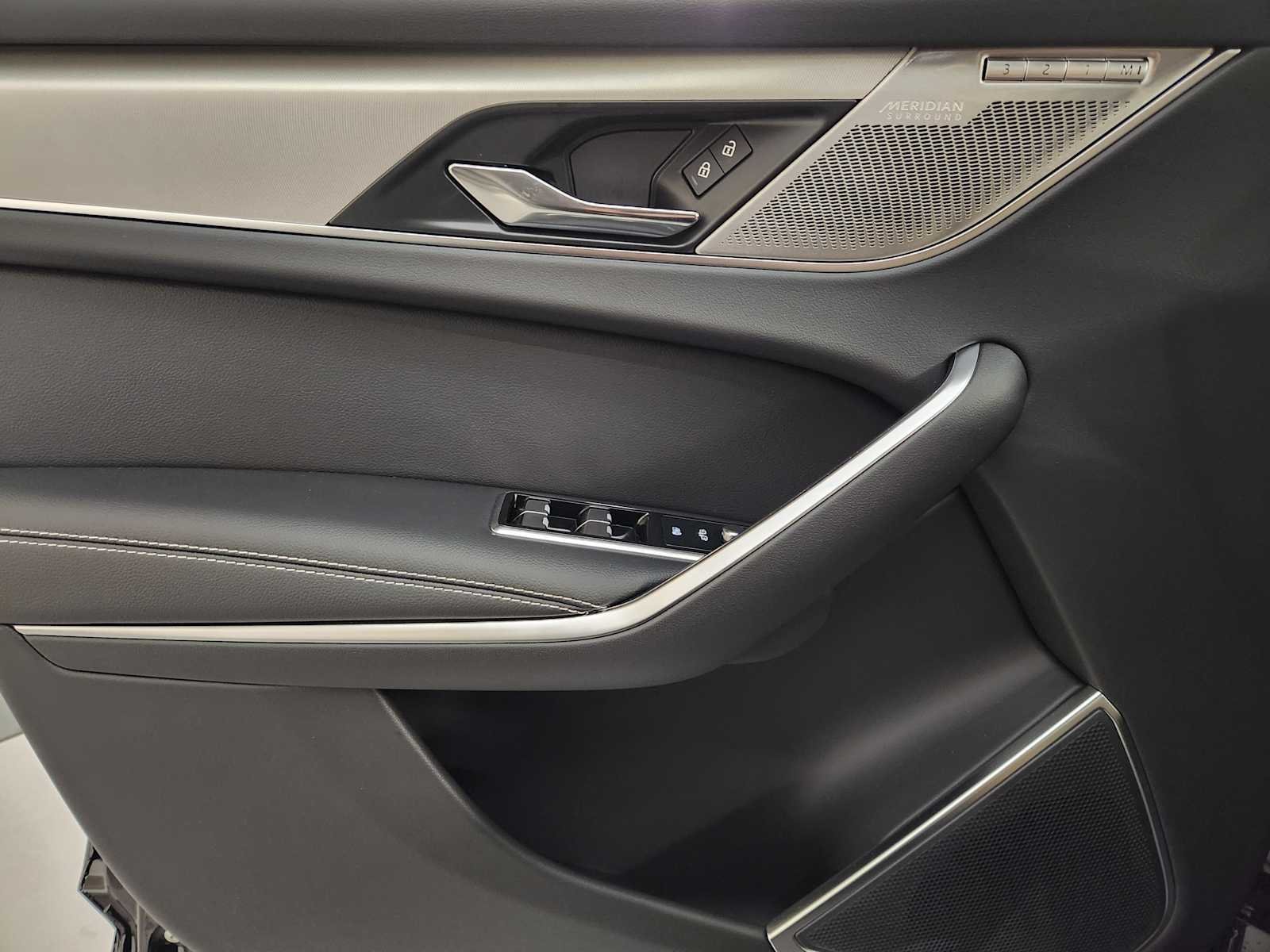 2026 Jaguar F-Pace R-Dynamic S - Photo 24