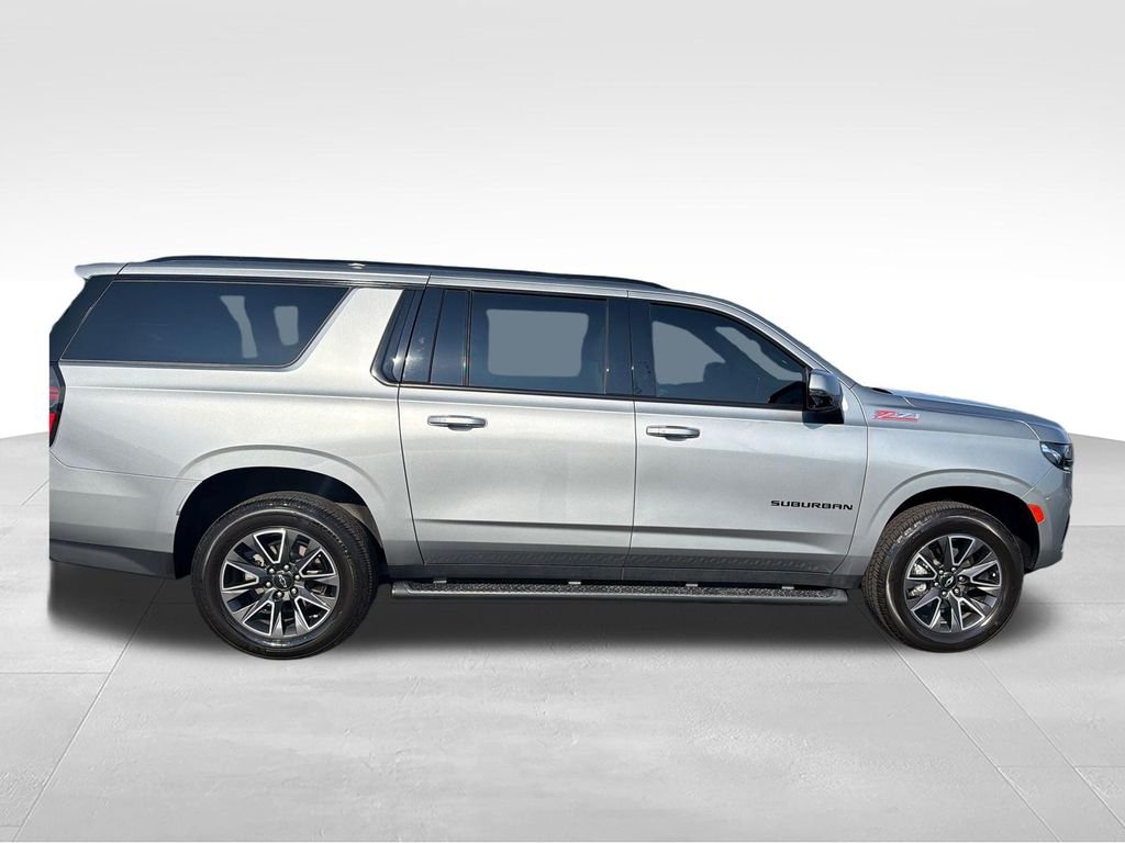 Used 2023 Gray Chevrolet Z71 image 6