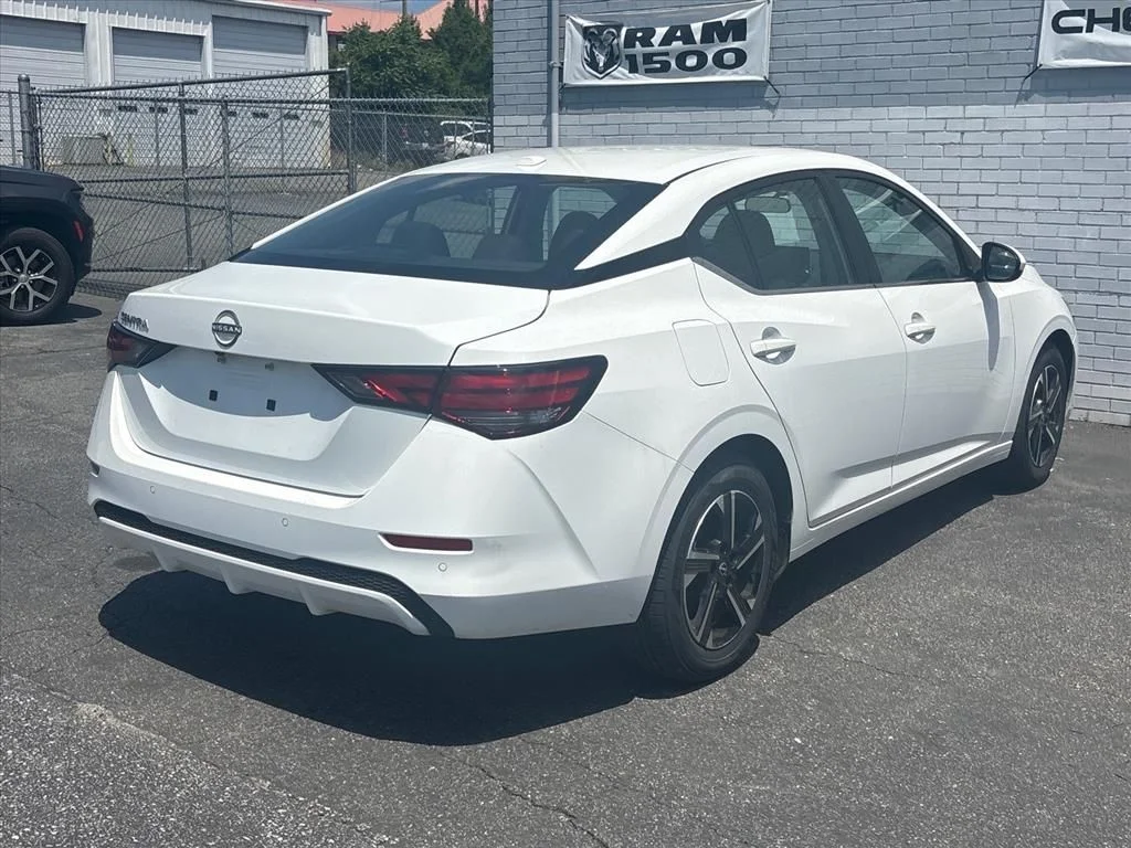 Used 2025 White Nissan SV image 11