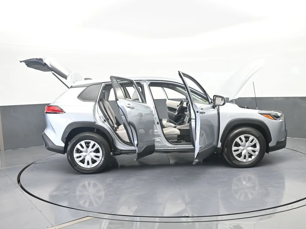 Used 2025 Silver Toyota L image 68