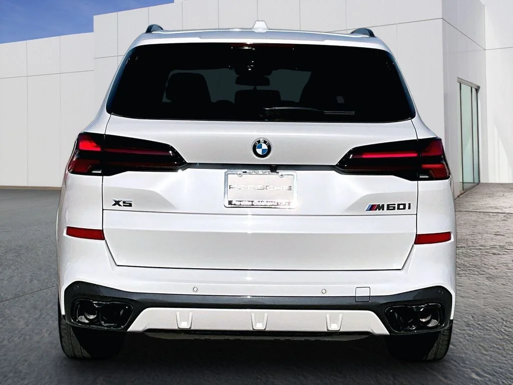 Used 2026 White BMW M60i image 6