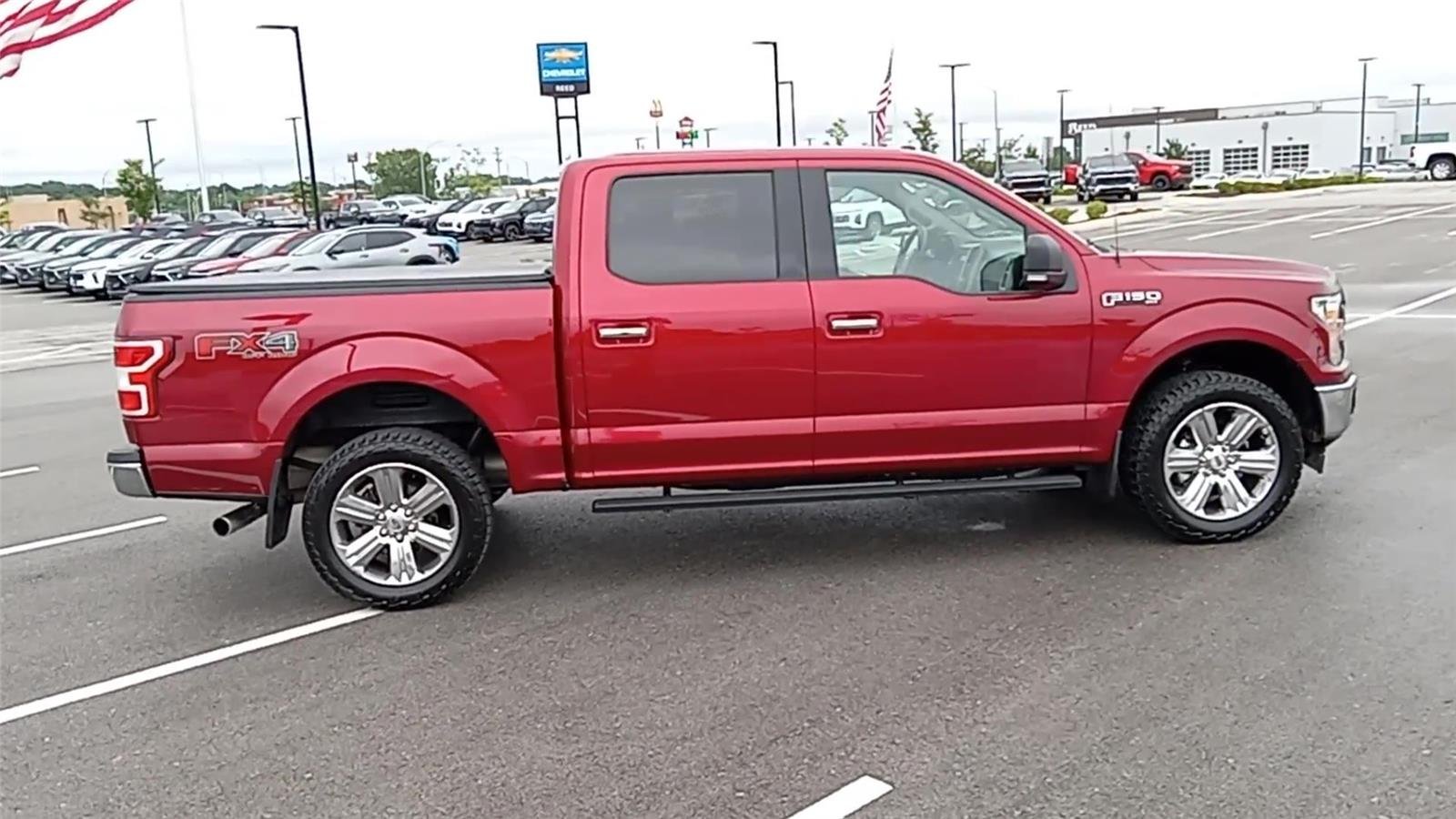 Used 2018 Red Ford XLT image 9