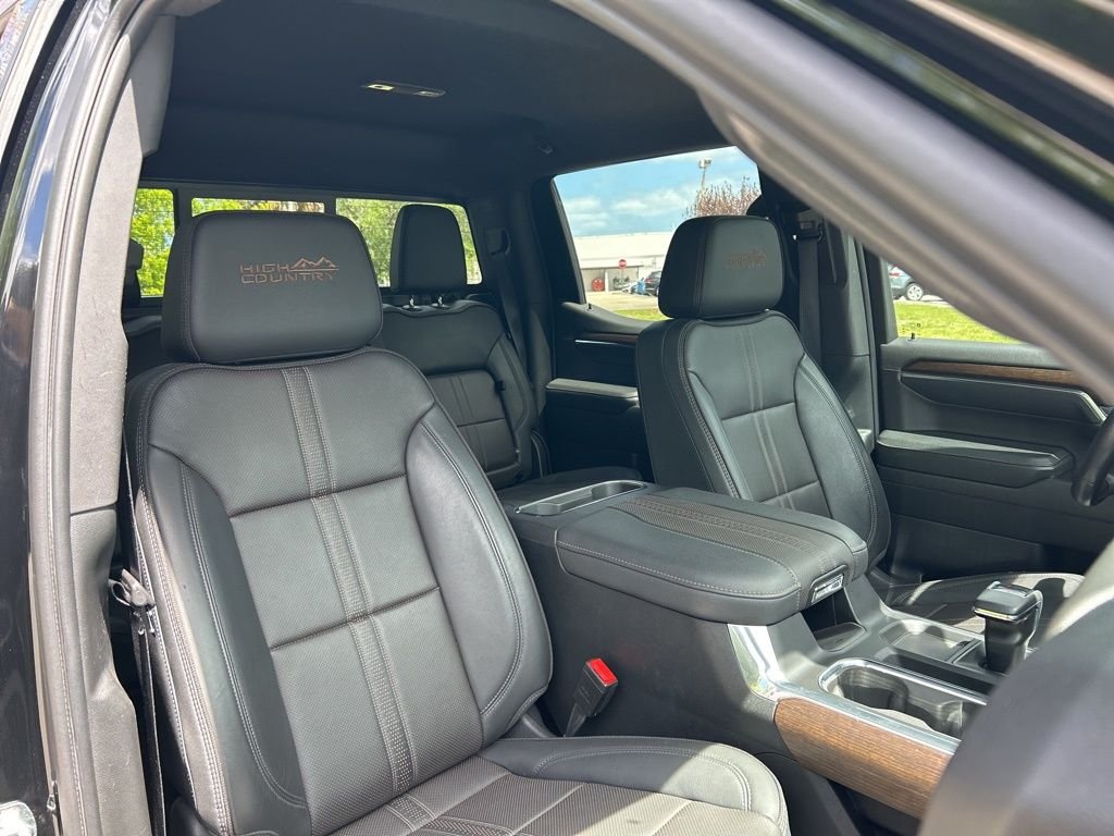 Used 2023 Black Chevrolet High Country image 45