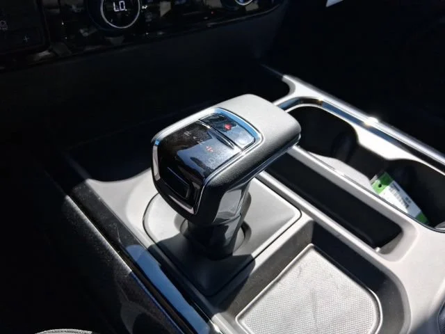 2026 Chevrolet Silverado 1500 ZR2 - Photo 13
