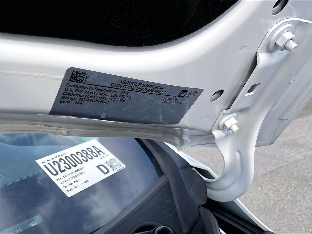 Used 2022 White Chevrolet LT image 33