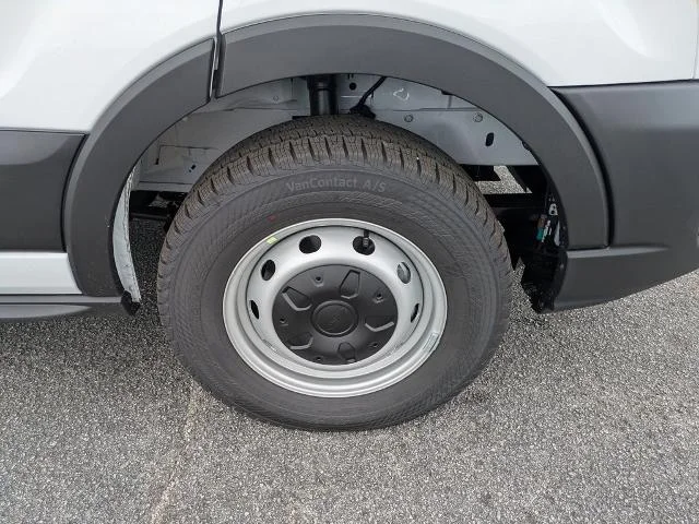 New 2026 Oxford White Ford Base image 41