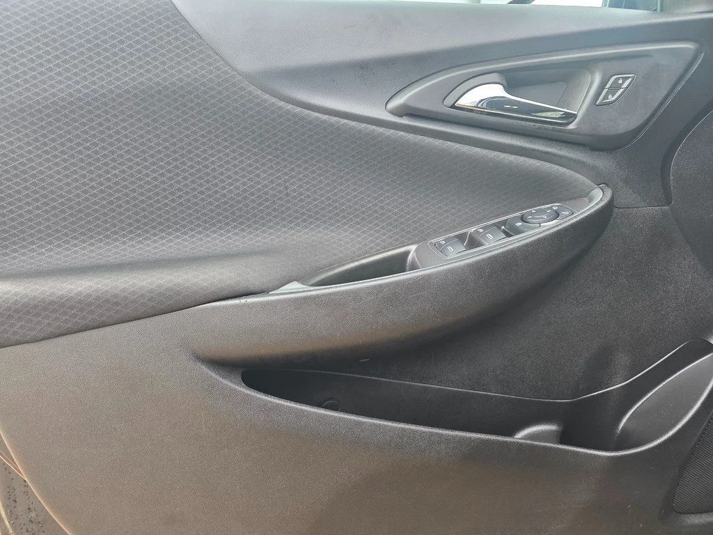Used 2023 Mosaic Black Metallic Chevrolet LT image 15