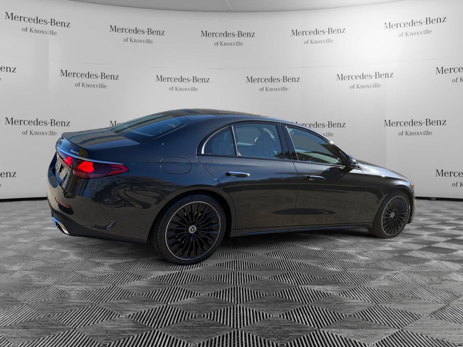 Used 2026 Graphite Grey Metallic Mercedes-Benz E 350 image 5