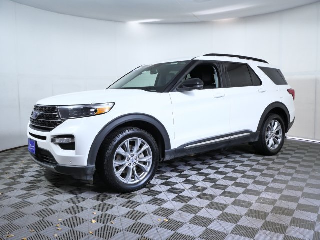 Certified 2024 Ford Explorer XLT with VIN 1FMSK8DH8RGA20983 for sale in Apple Valley, Minnesota