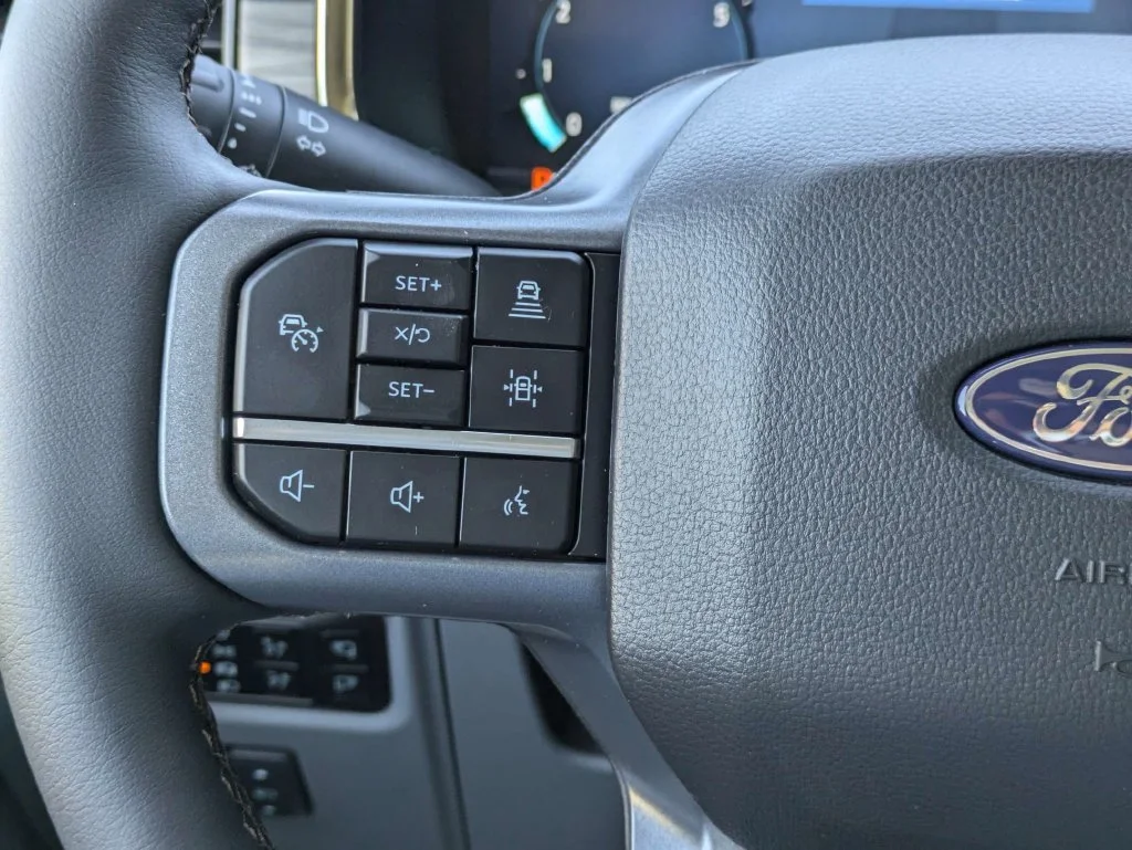 New 2026 Oxford White Ford Lariat image 26