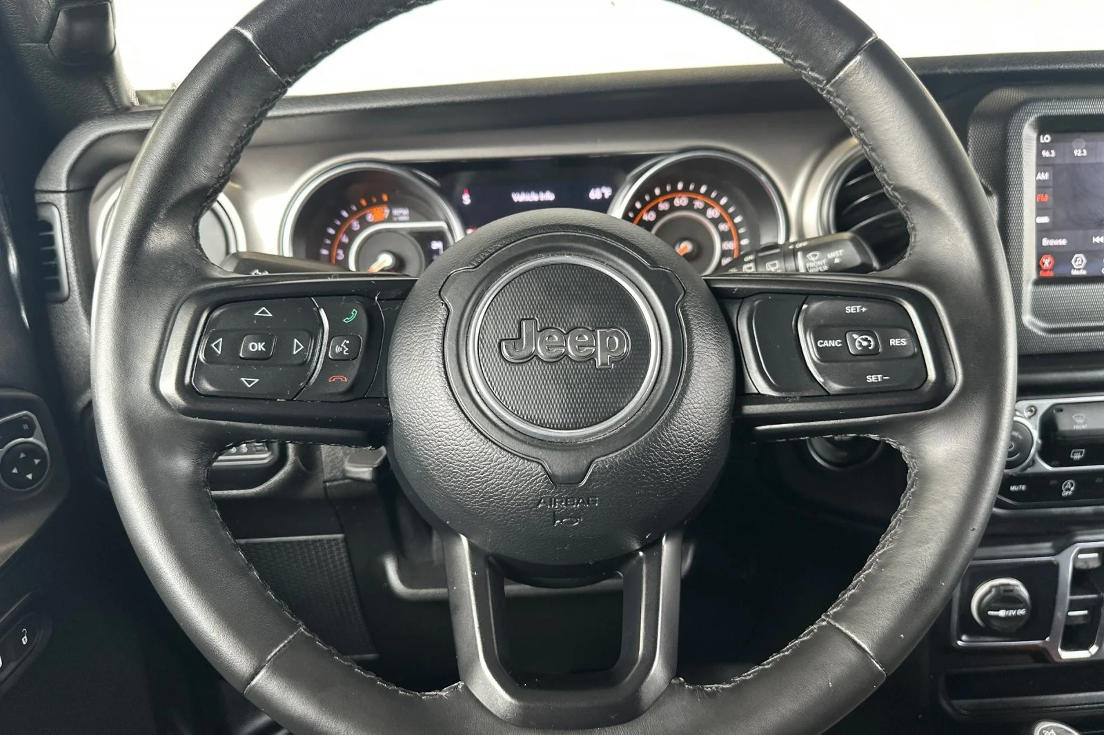 Used 2019 BLACK Jeep Sport image 22