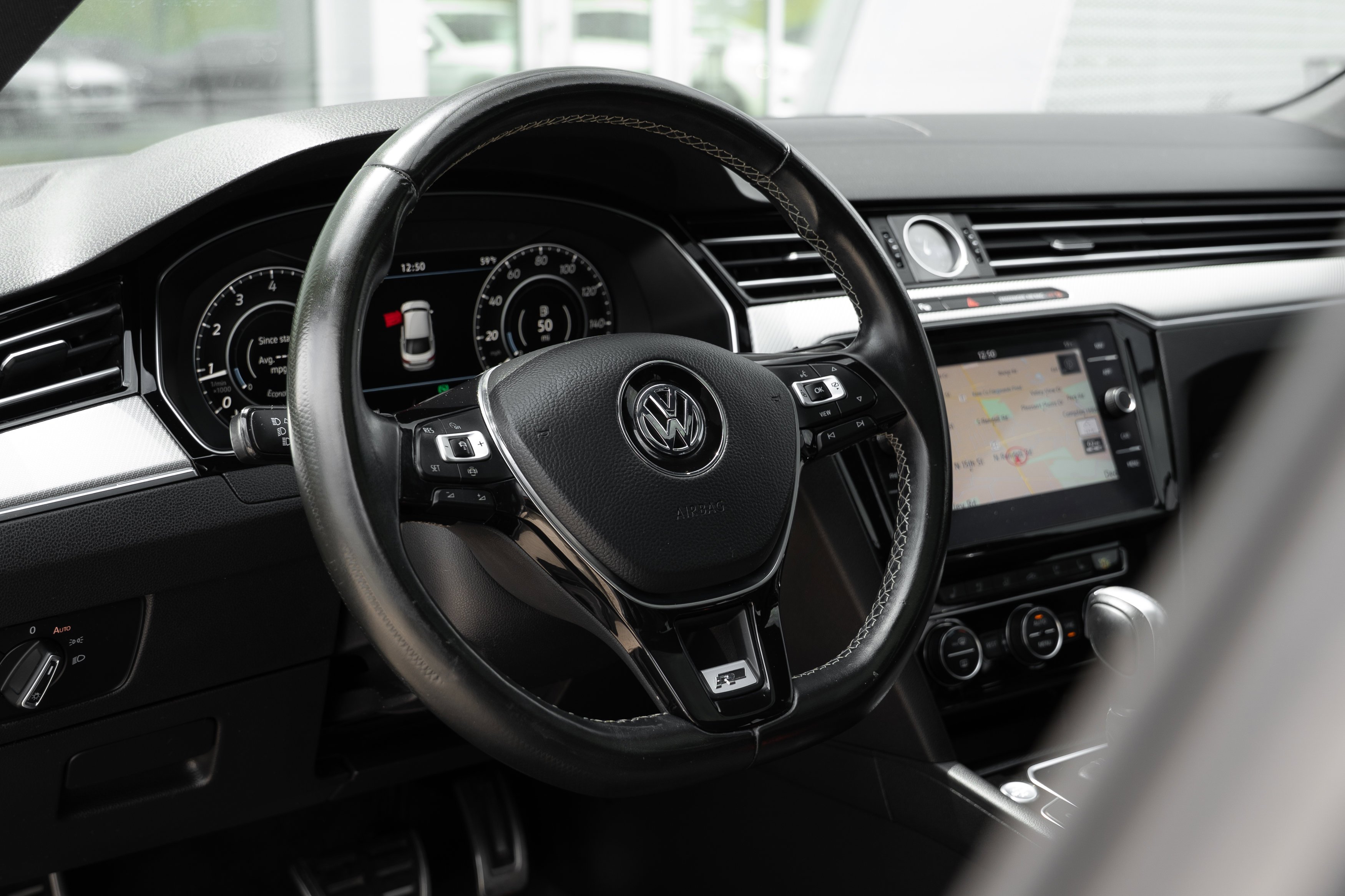 Used 2019 Pyrite Silver Metallic Volkswagen SEL Premium R-Line image 11