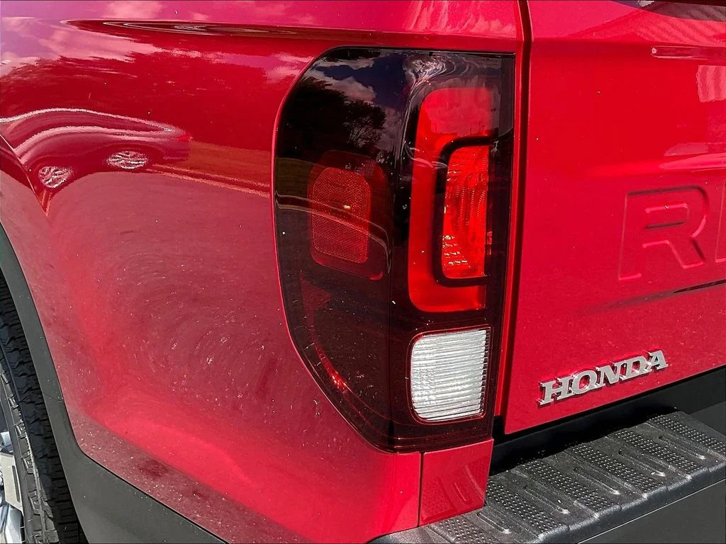 New 2026 Radiant Red Metallic II Honda RTL image 22