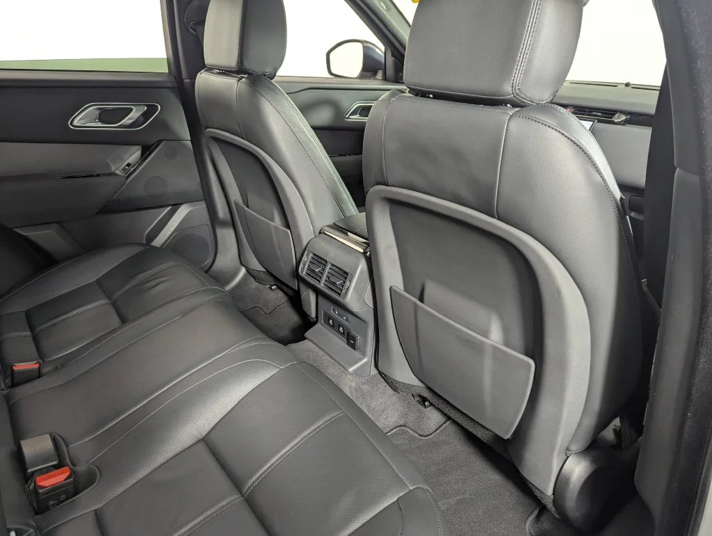 Certified Used 2025 White Land Rover Dynamic SE image 34