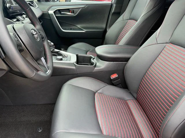 Certified Used 2025 SUPERSONIC RED/BLACK Toyota XSE image 10