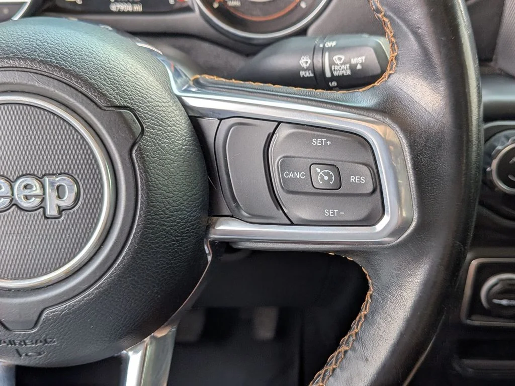 Used 2021 Black Jeep Overland image 19