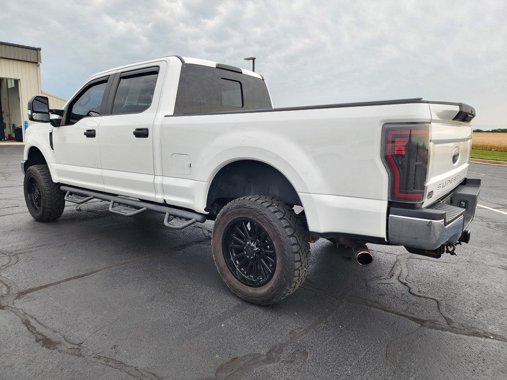 Used 2019 Oxford White Ford XL image 7