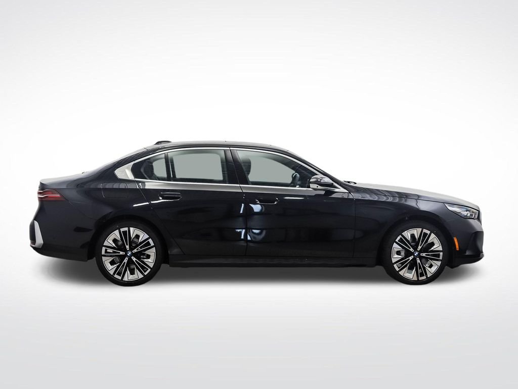 Used 2027 Black Sapphire Metallic BMW 530i xDrive image 6
