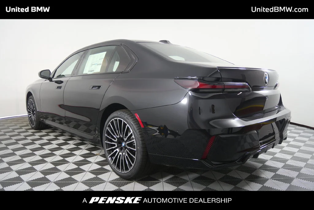 New 2026 Black Sapphire Metallic BMW 740i image 6
