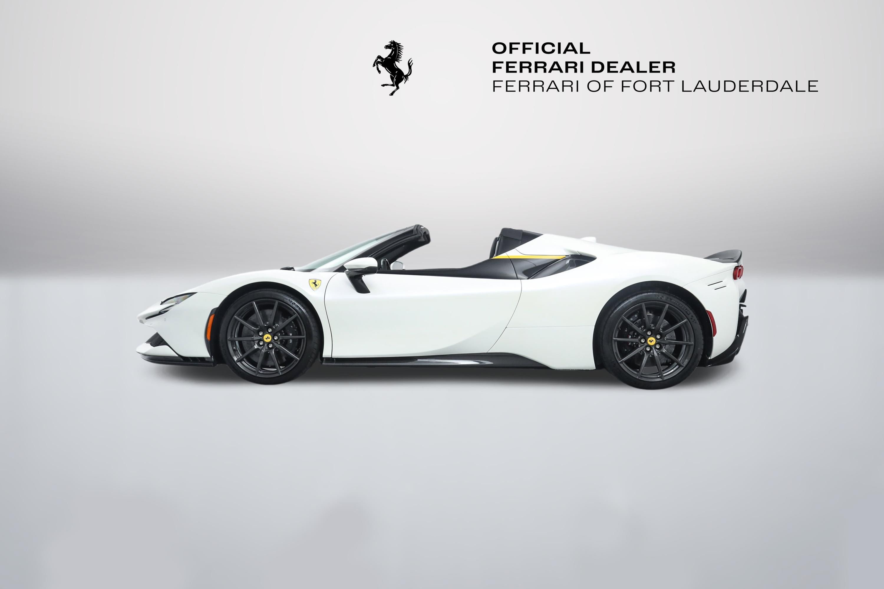 Certified Used 2024 Bianco Birdcage Ferrari  image 4