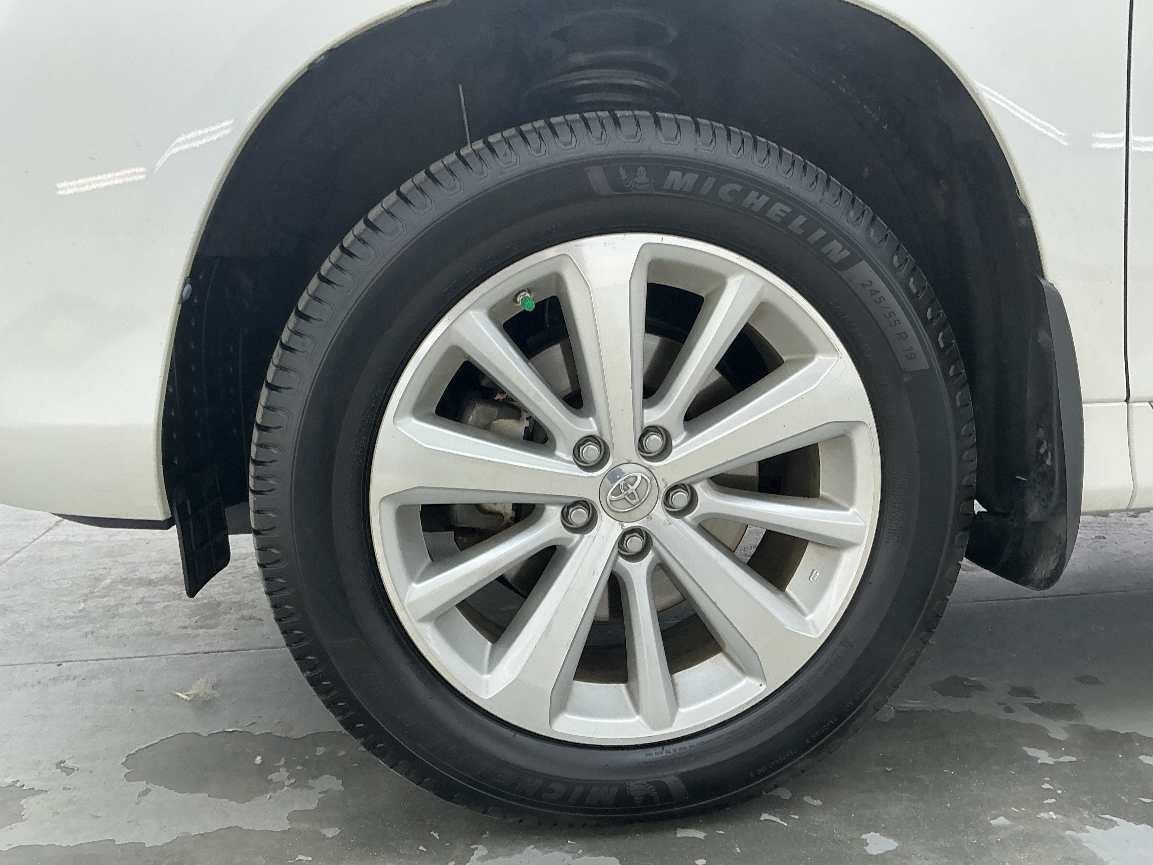 2013 Toyota Highlander Limited Hybrid - Photo 18