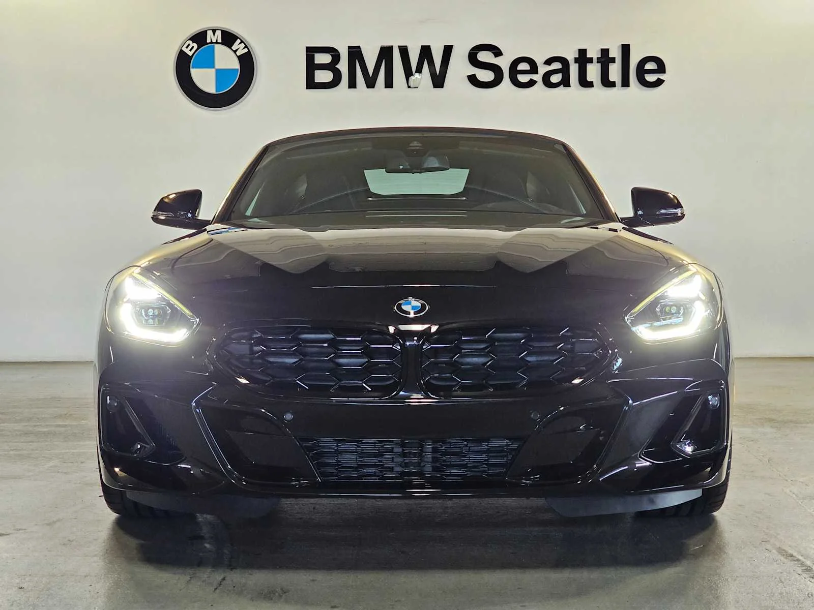 New 2026 Black Sapphire Metallic BMW sDrive30i image 6