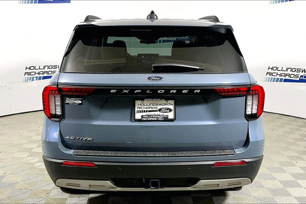 New 2026 Vapor Blue Metallic Ford Active image 4
