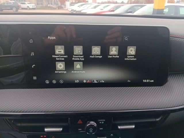 New 2026 Aspen White TriCoat / Super Black Two-tone Nissan SR image 19