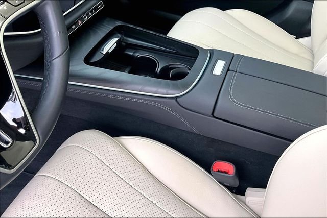 Used 2025 White Mercedes-Benz E 350 image 15