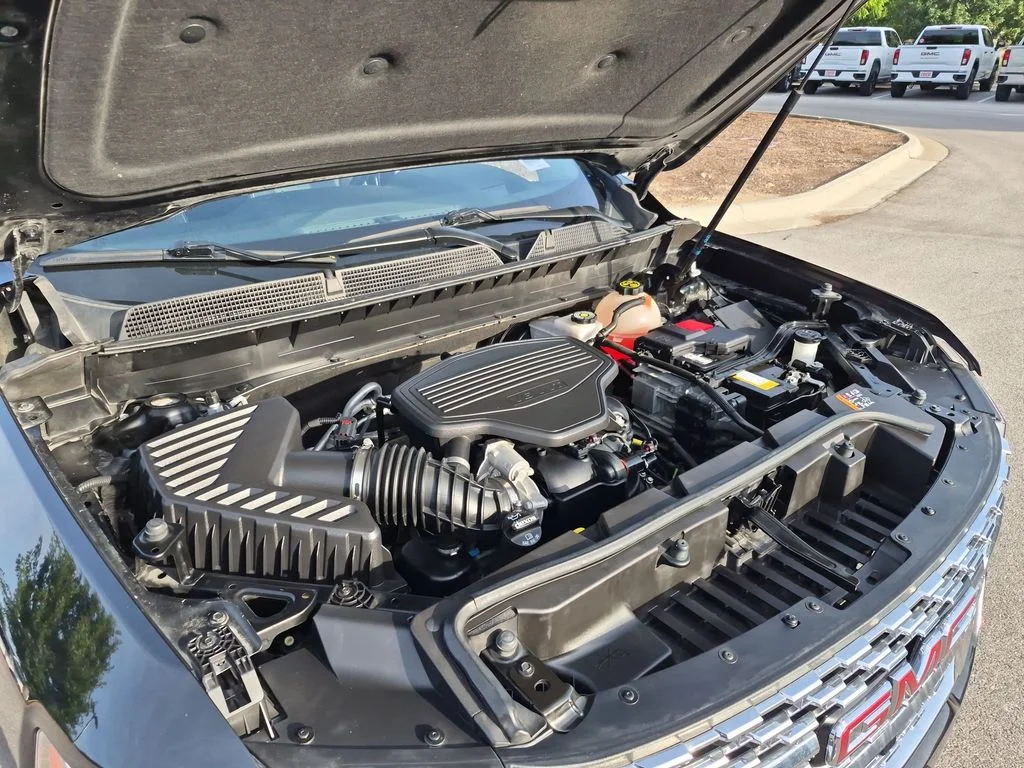 Used 2021 Black GMC Denali image 19