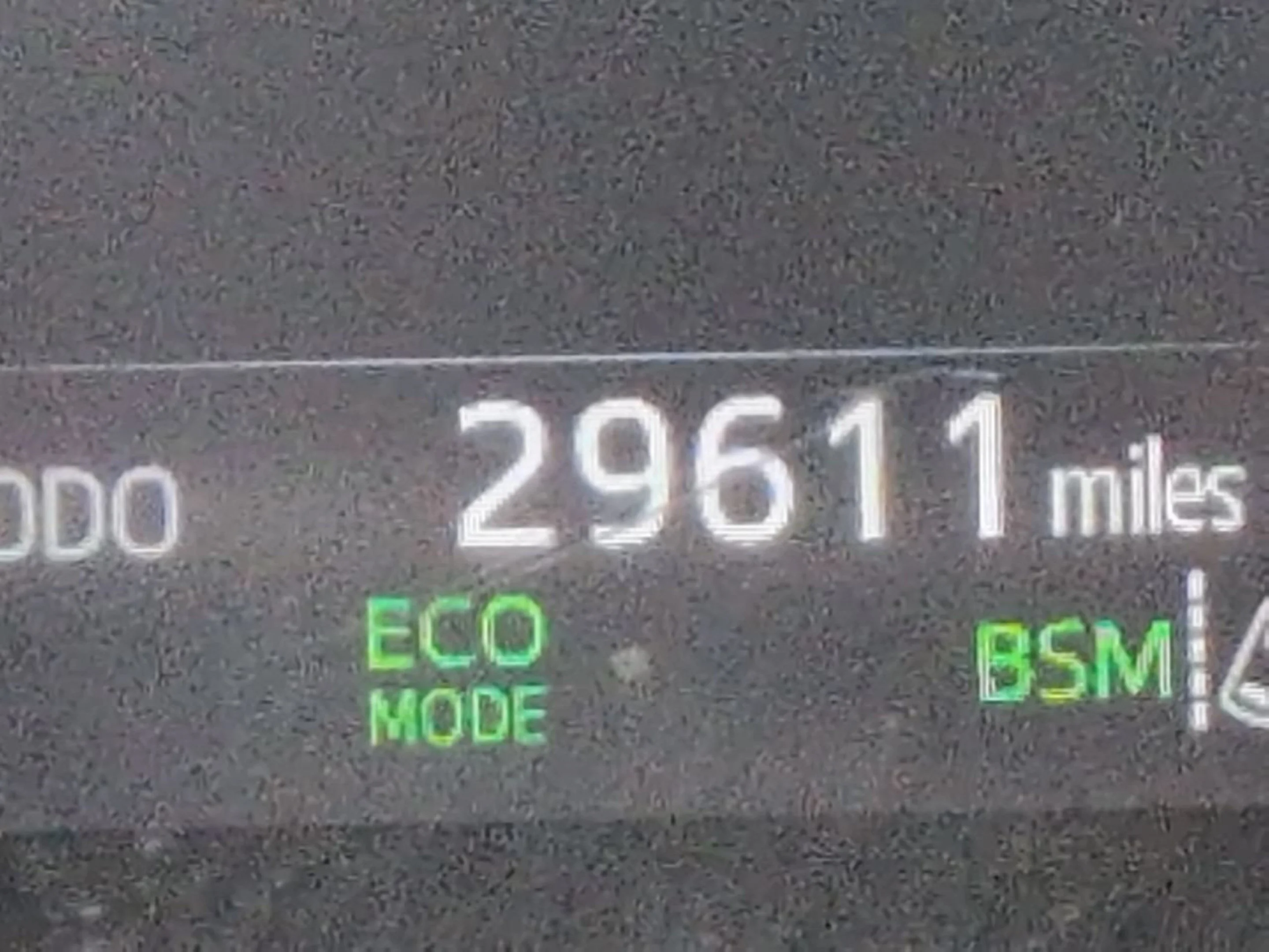 Used 2024 Ice Toyota SE image 30