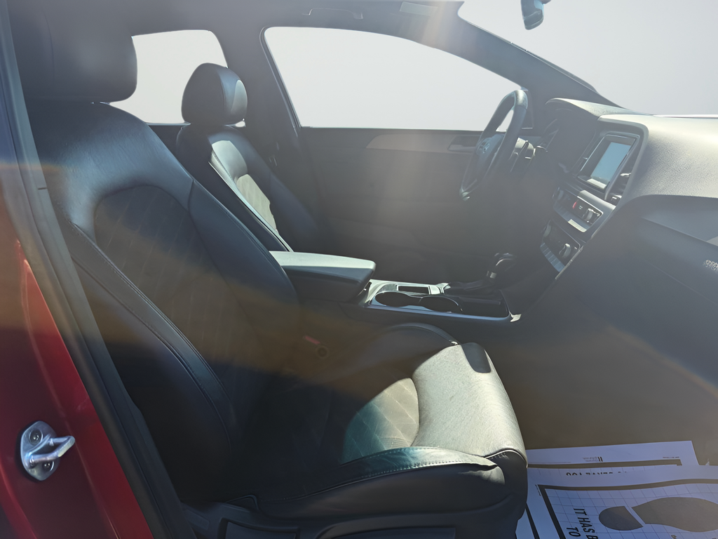 Used 2018 Red Hyundai Sport image 27