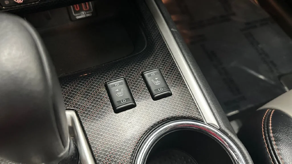 Certified Used 2020 Gray Nissan SL image 29