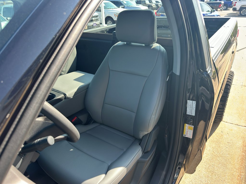 New 2026 Agate Black Metallic Ford XL image 24