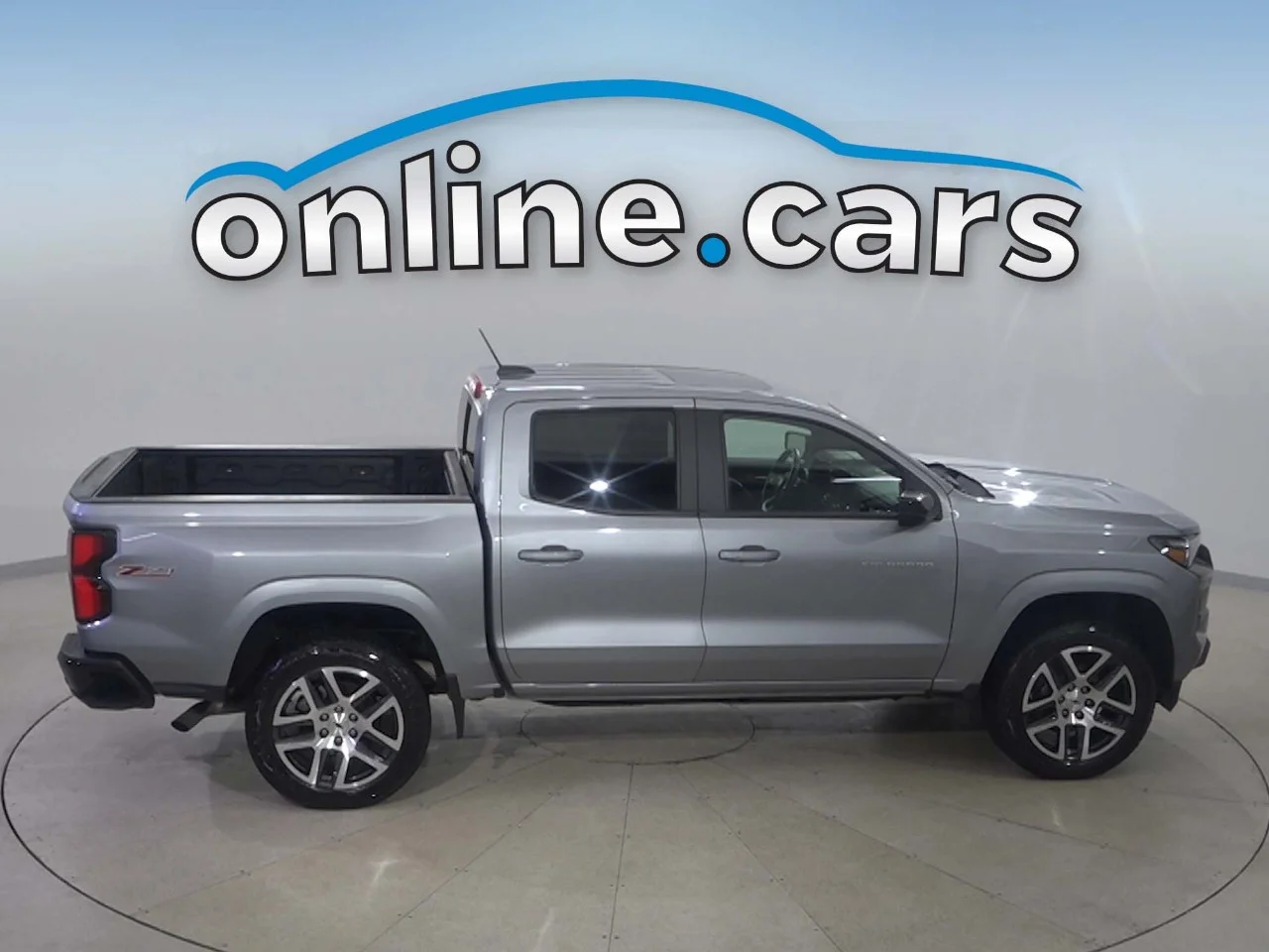Certified Used 2024 Gray Chevrolet Z71 image 19