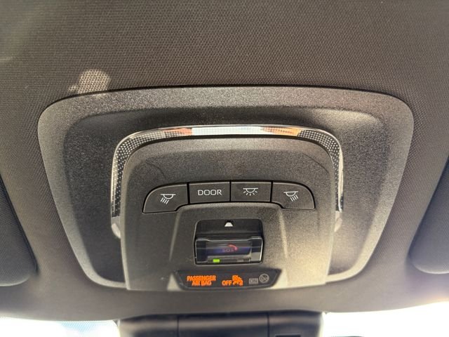 Used 2025 White Toyota XLE image 20