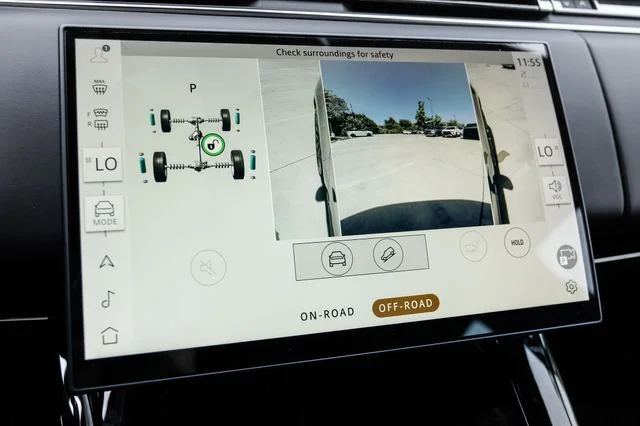 New 2026  Land Rover Dynamic SE image 29