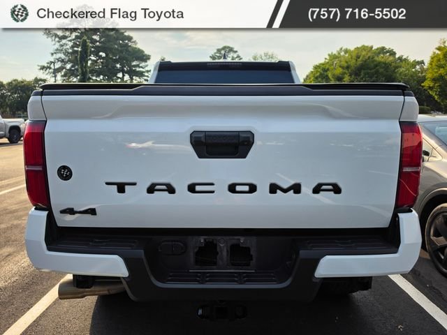 Used 2025 Ice Cap Toyota SR5 image 5