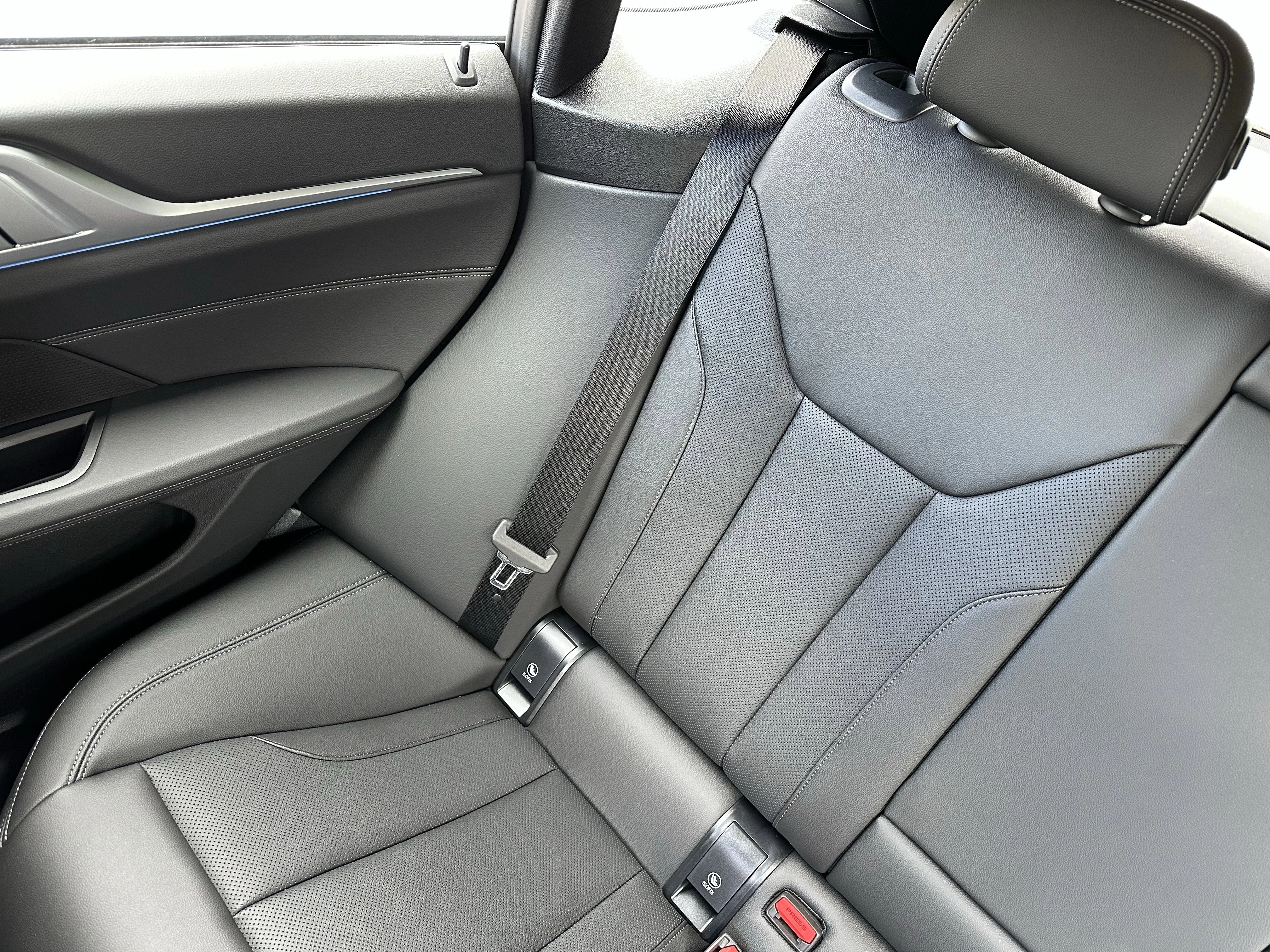 New 2024 Jet Black BMW eDrive40 image 17