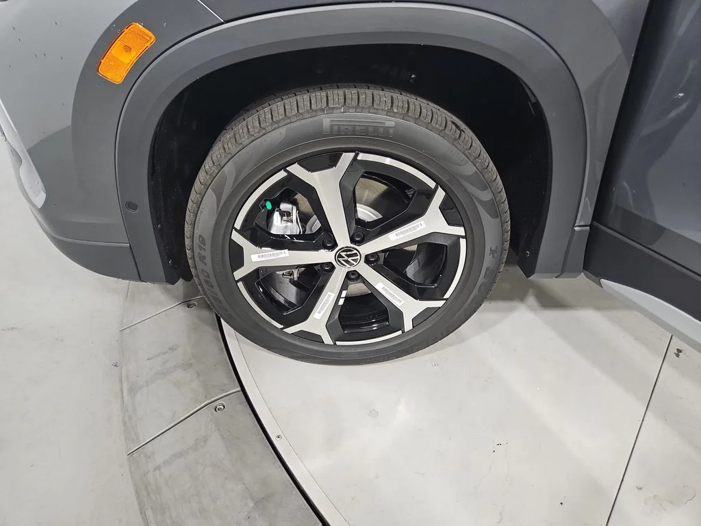 New 2026 Gray Volkswagen 2.0T SE image 25