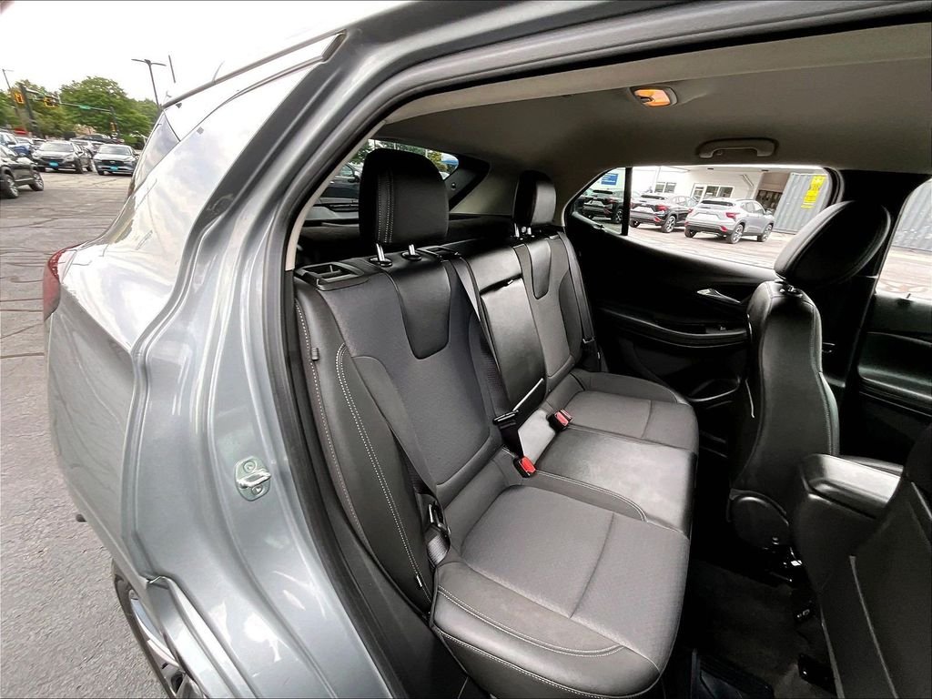 Used 2023 Gray Buick Select image 15