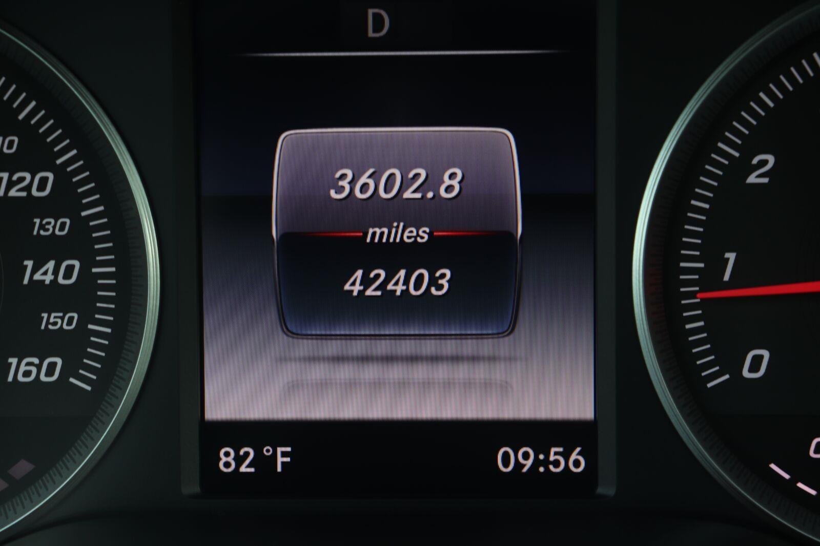 Used 2019 Mojave Silver Metallic Mercedes-Benz GLC 300 image 26