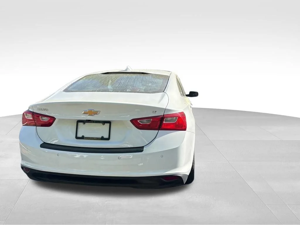 Used 2024 White Chevrolet LT image 11