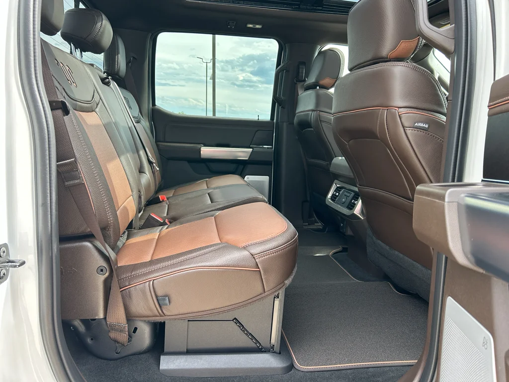 New 2026 Star White Metallic Tri-Coat Ford F-350® King Ranch® image 27