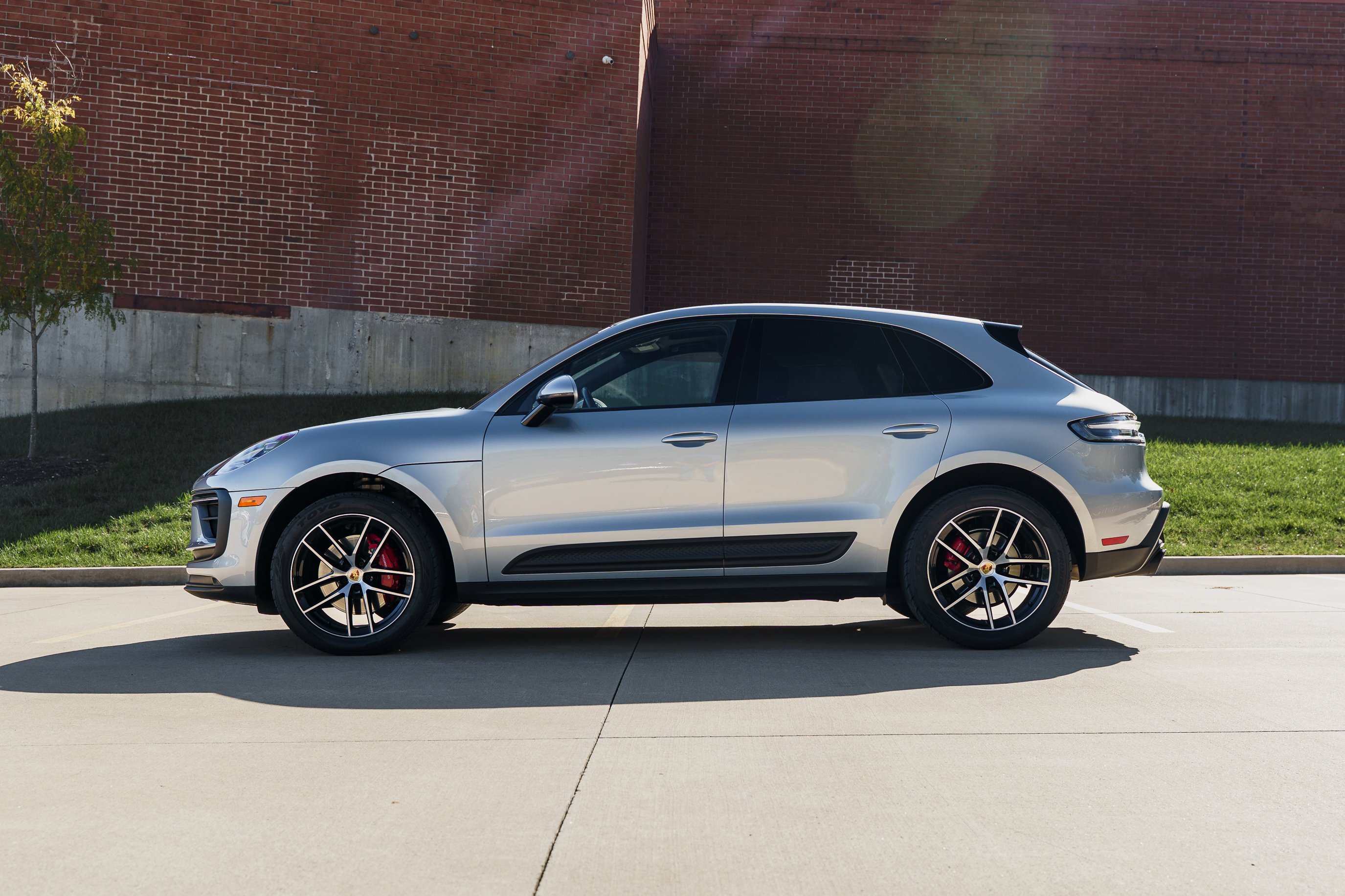 2022 Porsche Macan S photo 4