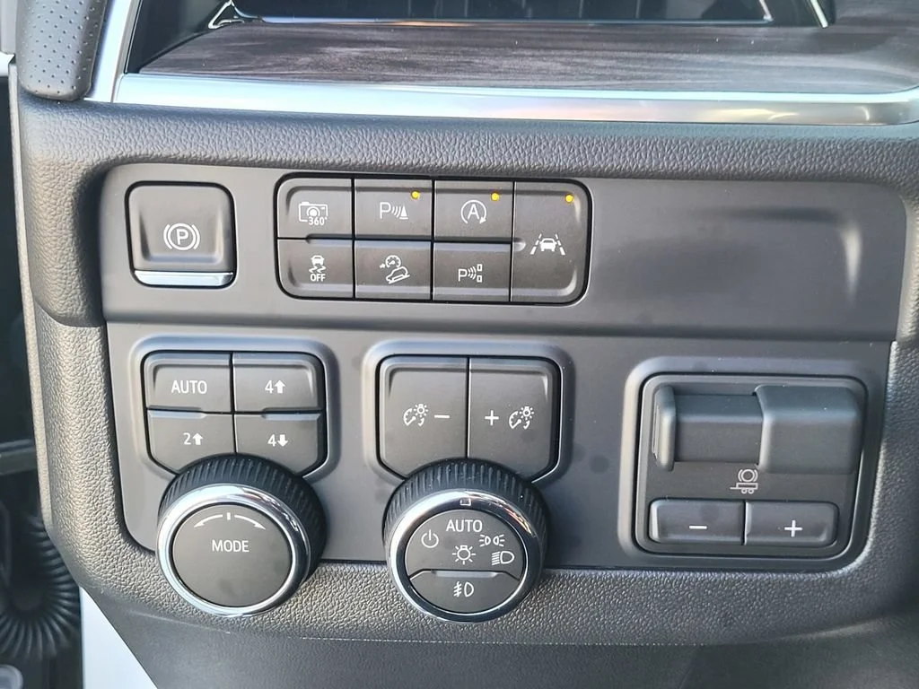 2026 Chevrolet Tahoe Premier - Photo 25
