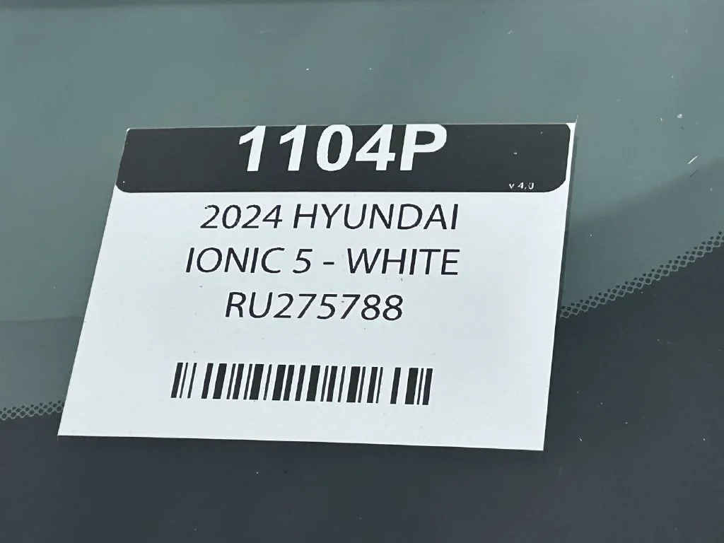 Used 2024 White Hyundai SEL image 32
