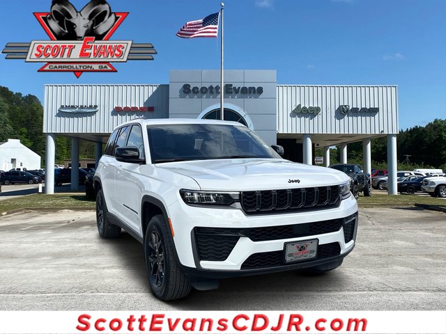 2026 Jeep Grand Cherokee Laredo Altitude