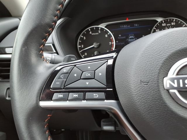 Used 2023 Red Nissan 2.5 SR image 25