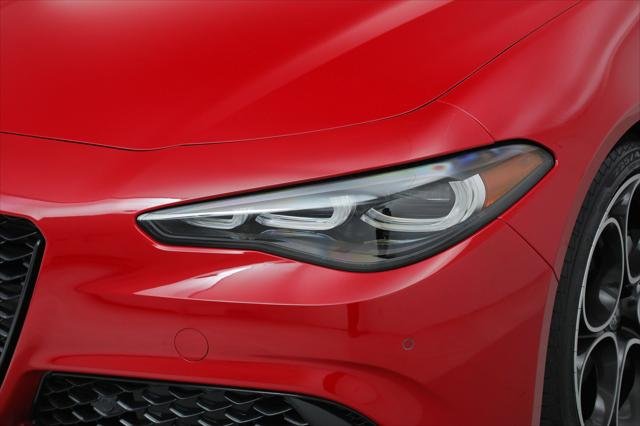 2025 Alfa Romeo Giulia Base - Photo 10